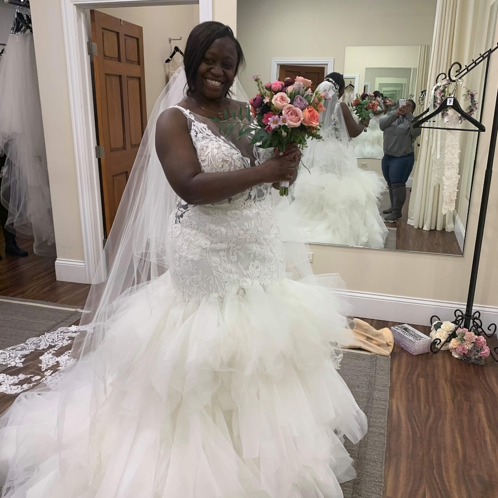 Wedding Dress - Picture 5 of 7